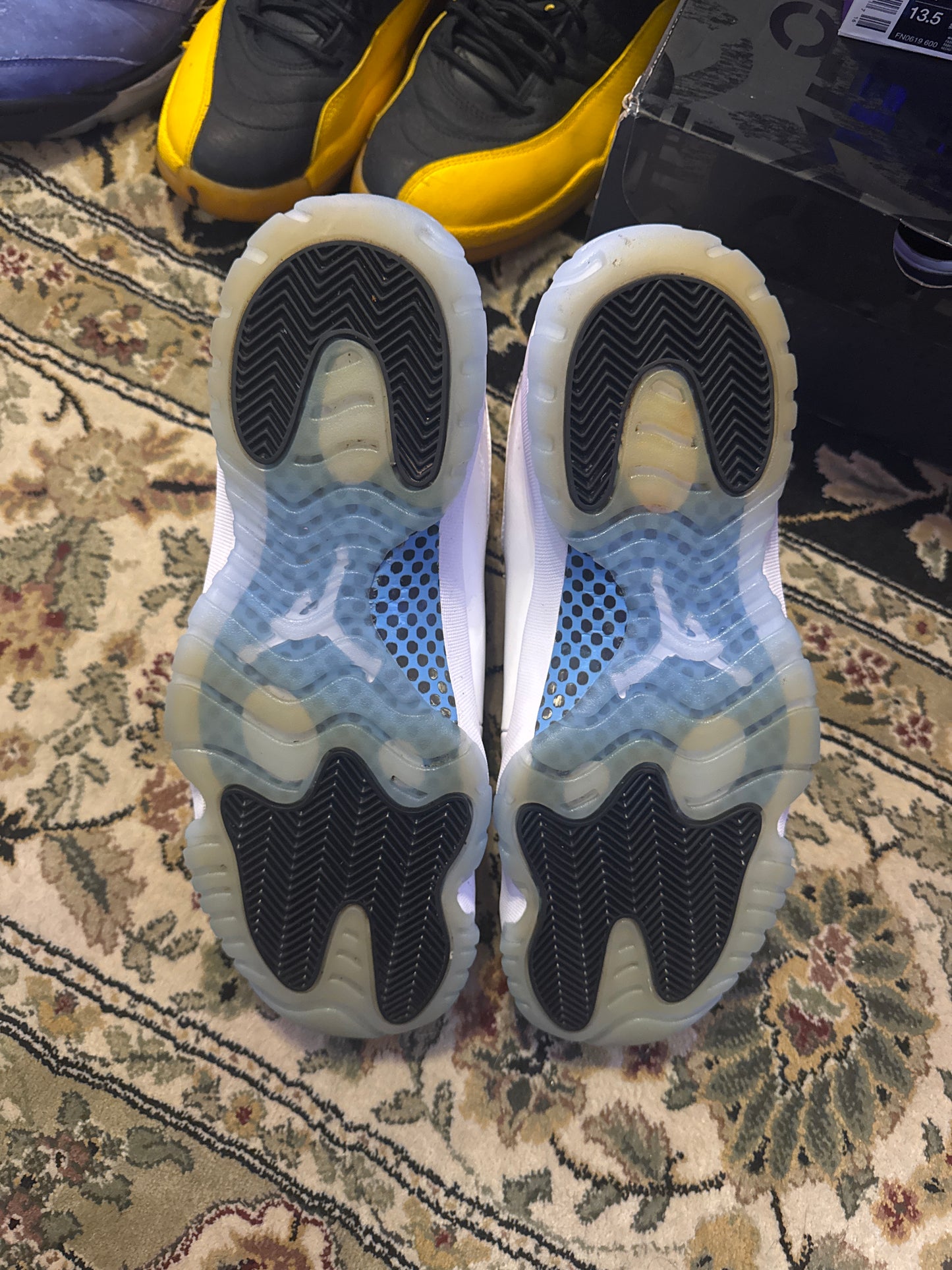 Jordan 11 ‘Legend Blue’
